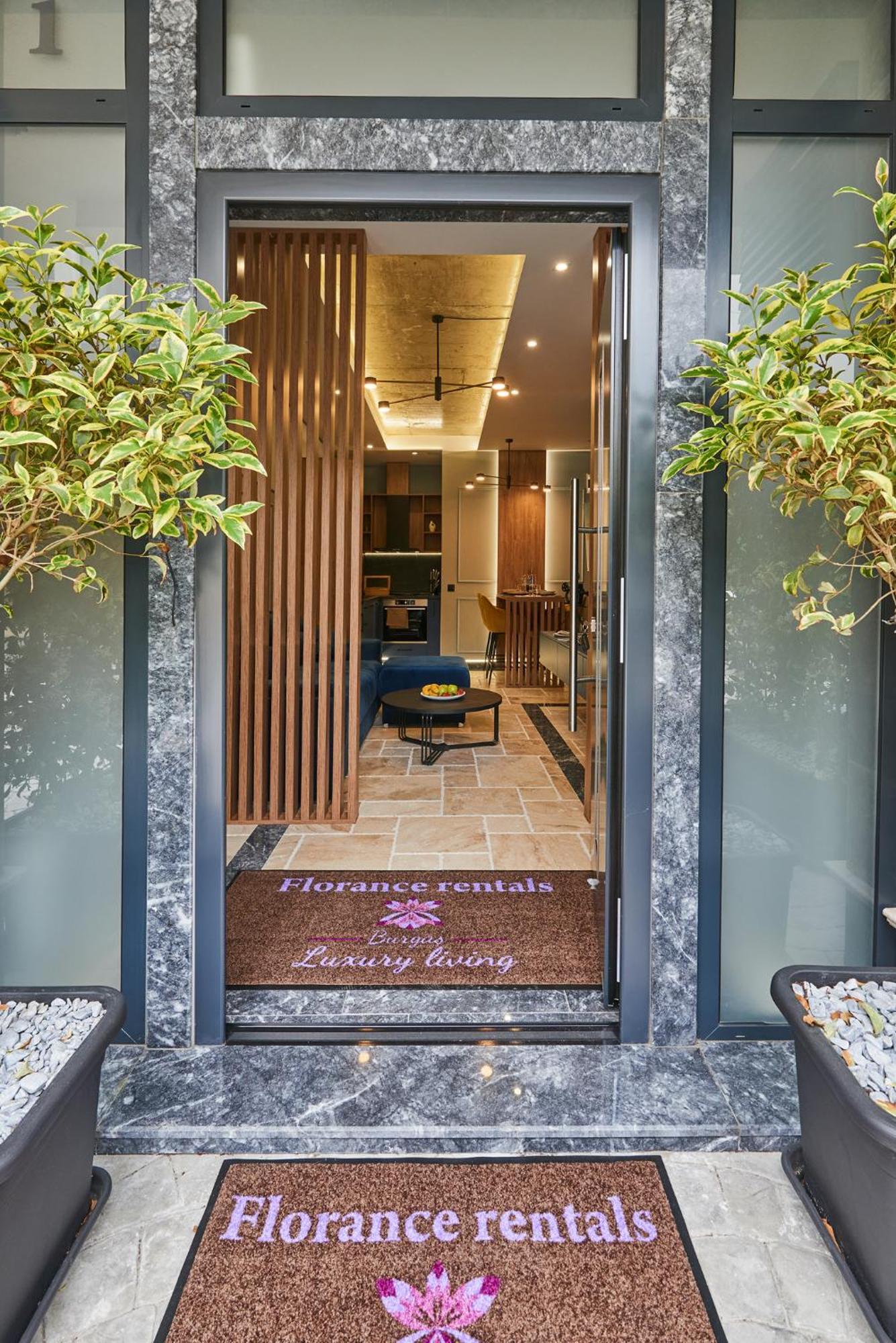 Florance Rentals Luxury Apartments In Burgas Extérieur photo